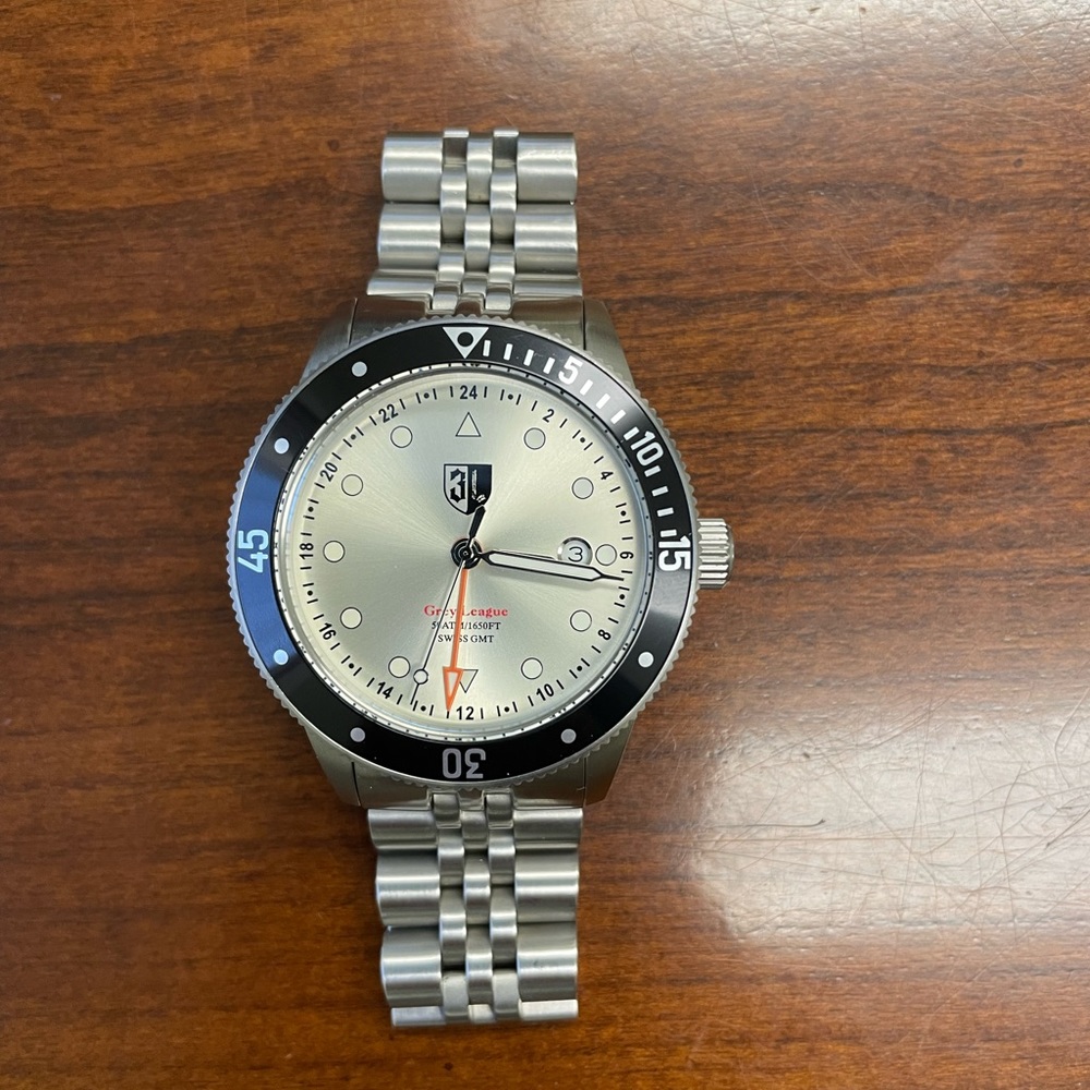 3 Leagues Watch